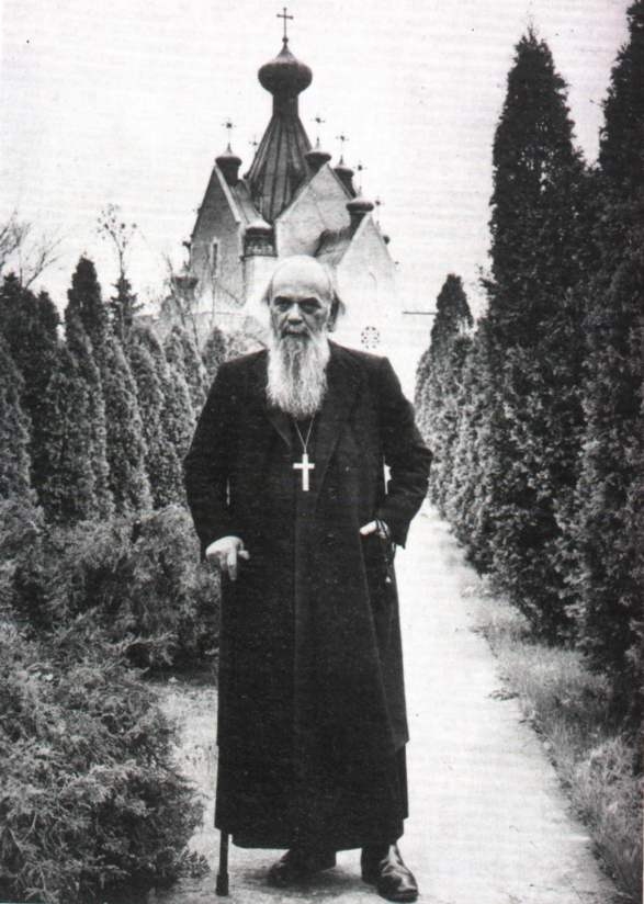 Владика Николај Велимировић